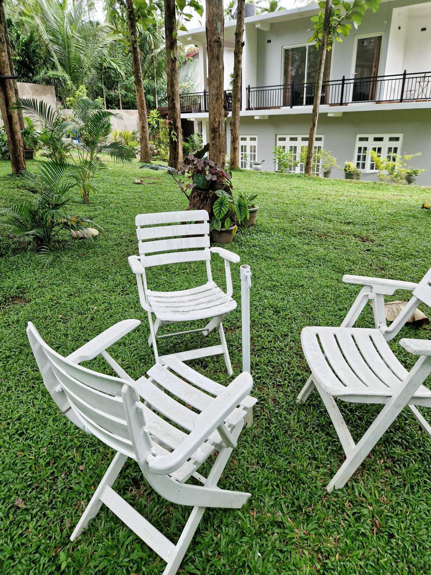 Villa Sole Канди Екстериор снимка