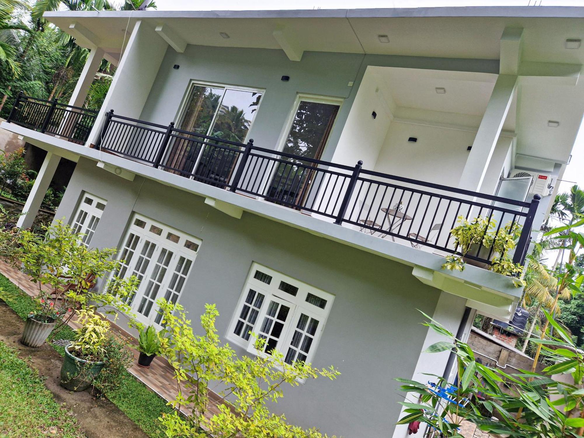 Villa Sole Канди Екстериор снимка