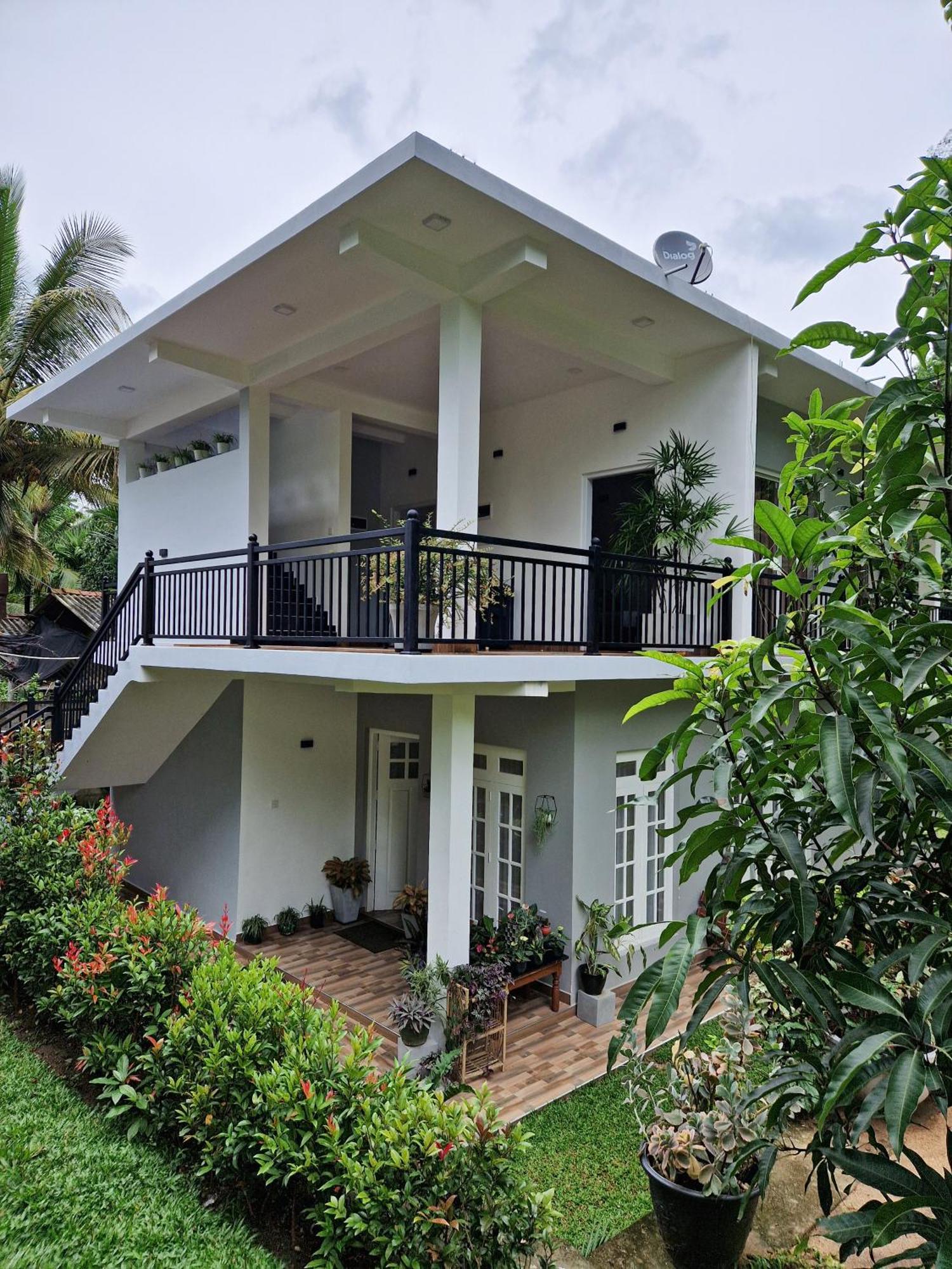 Villa Sole Канди Екстериор снимка