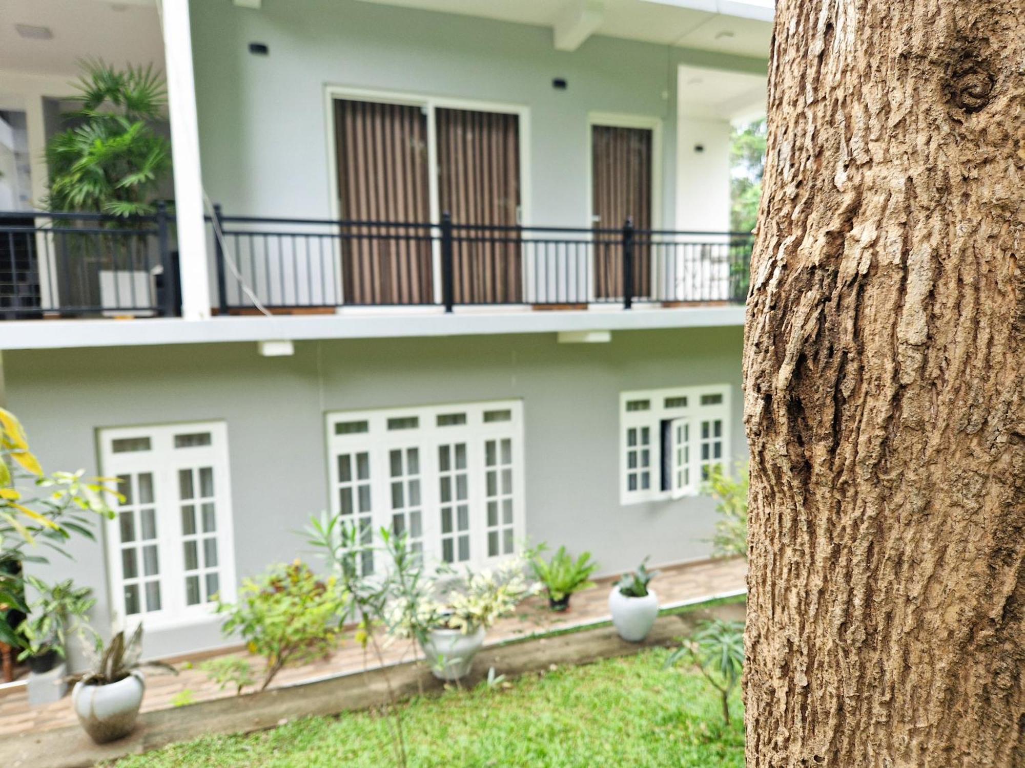 Villa Sole Канди Екстериор снимка