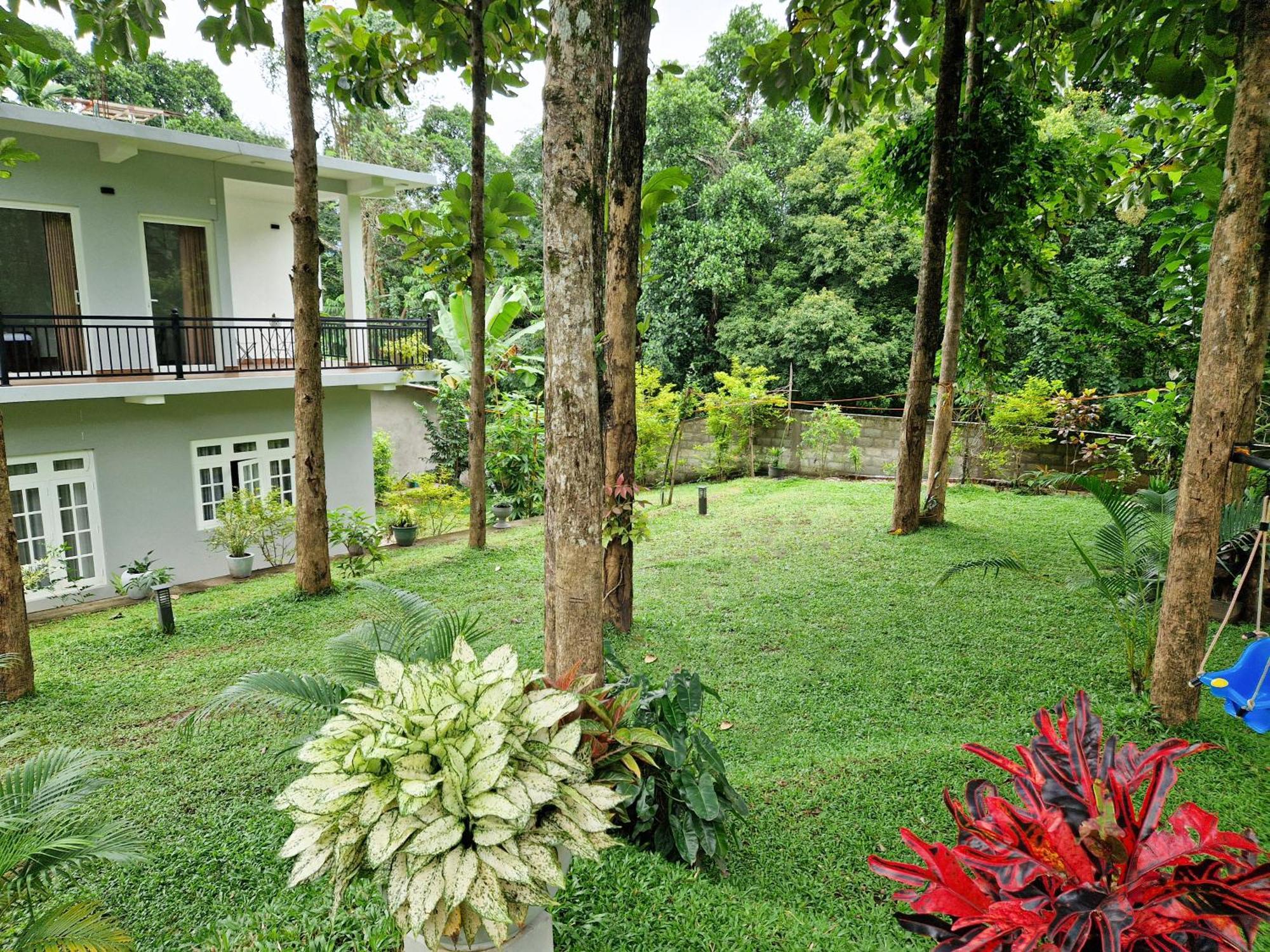 Villa Sole Канди Екстериор снимка