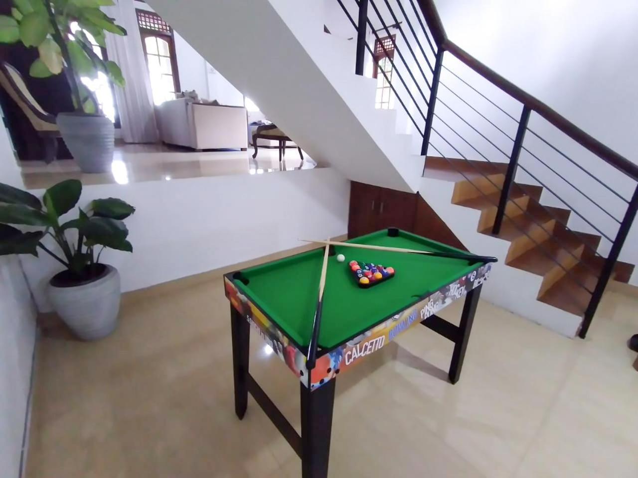 Villa Sole Канди Екстериор снимка