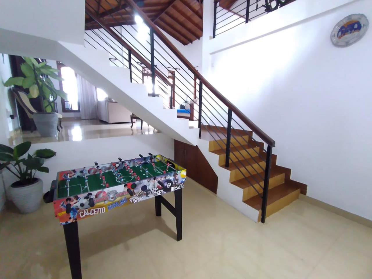 Villa Sole Канди Екстериор снимка