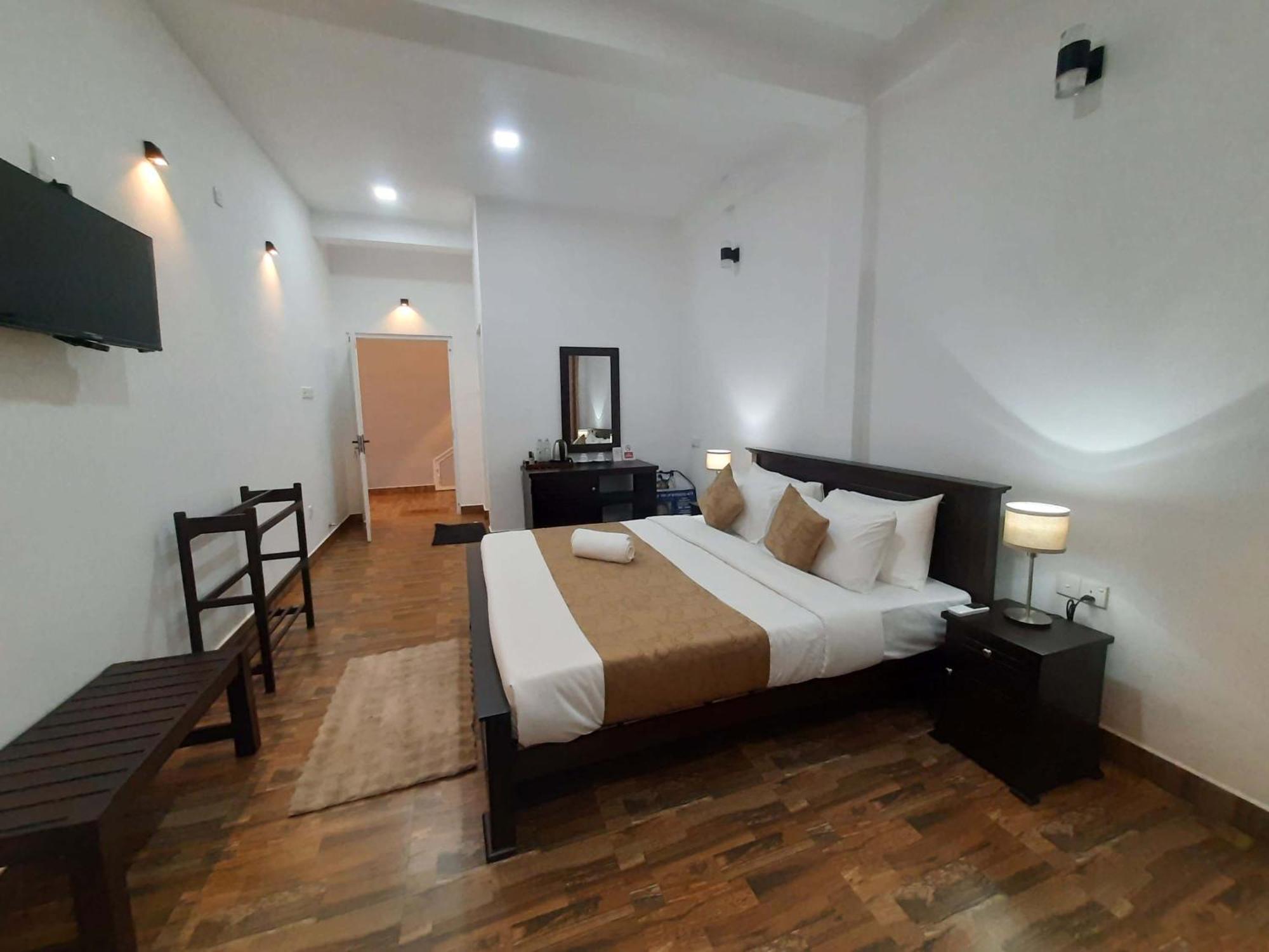Villa Sole Канди Екстериор снимка