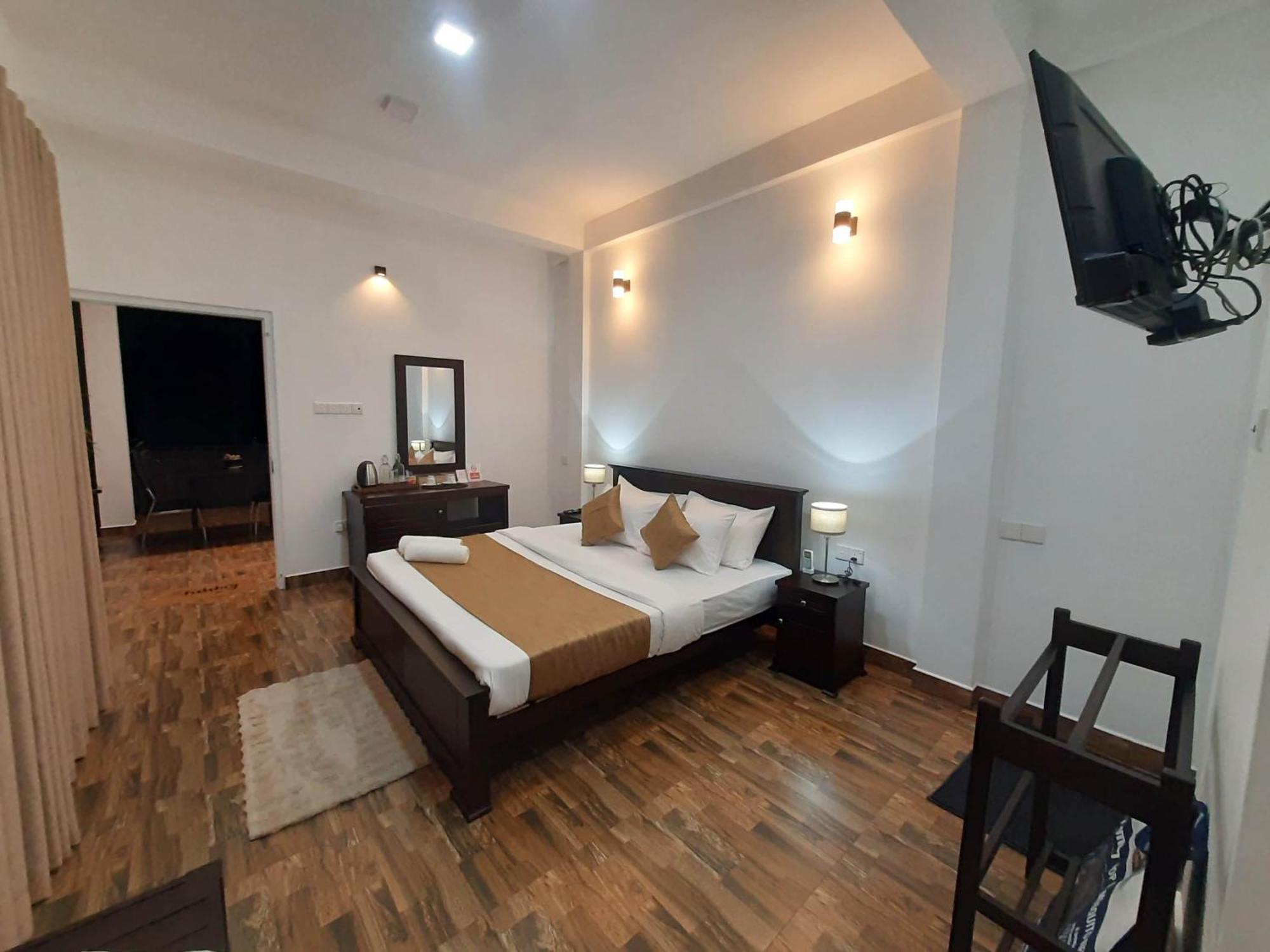 Villa Sole Канди Екстериор снимка